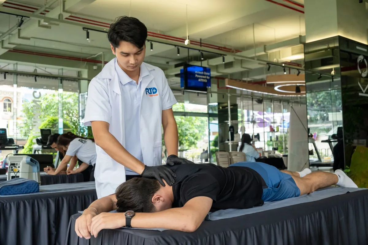 Thoái hóa cột sống thắt lưng có nguy hiểm không?
