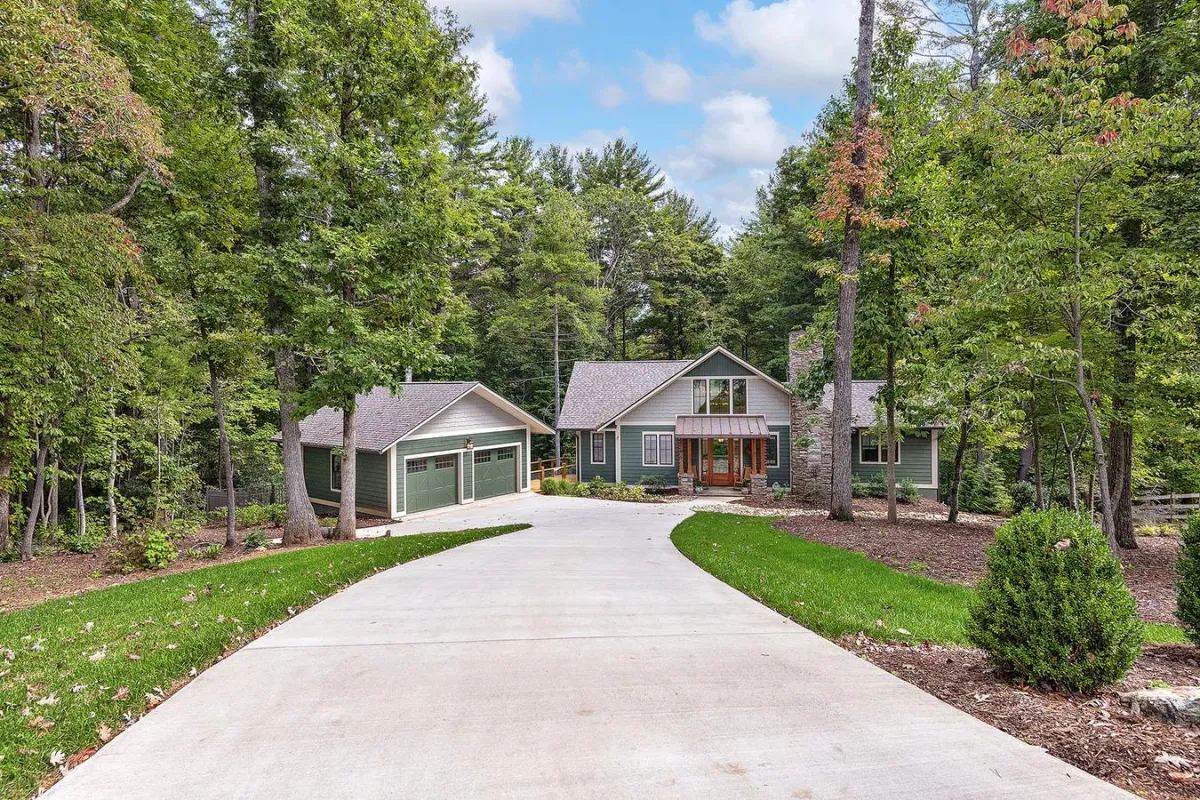 Ashville Concrete builds and installs Driveway