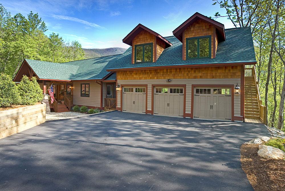 Asheville  Concrete builds and installs driveway