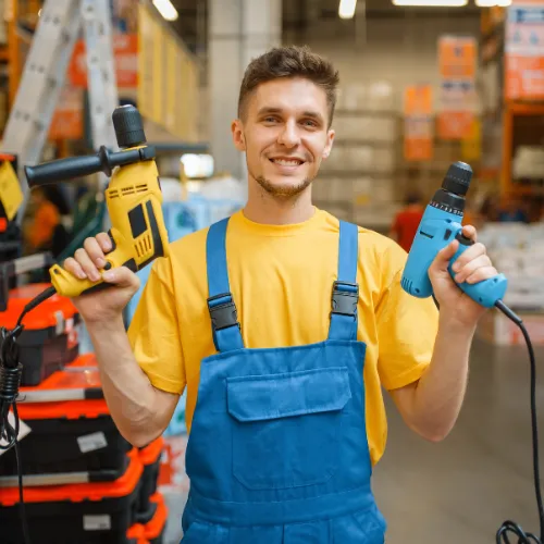 Ouvrier multiservices ABC Services tenant une perceuse, avec logo et liste de prestations comme plomberie, peinture et bricolage.