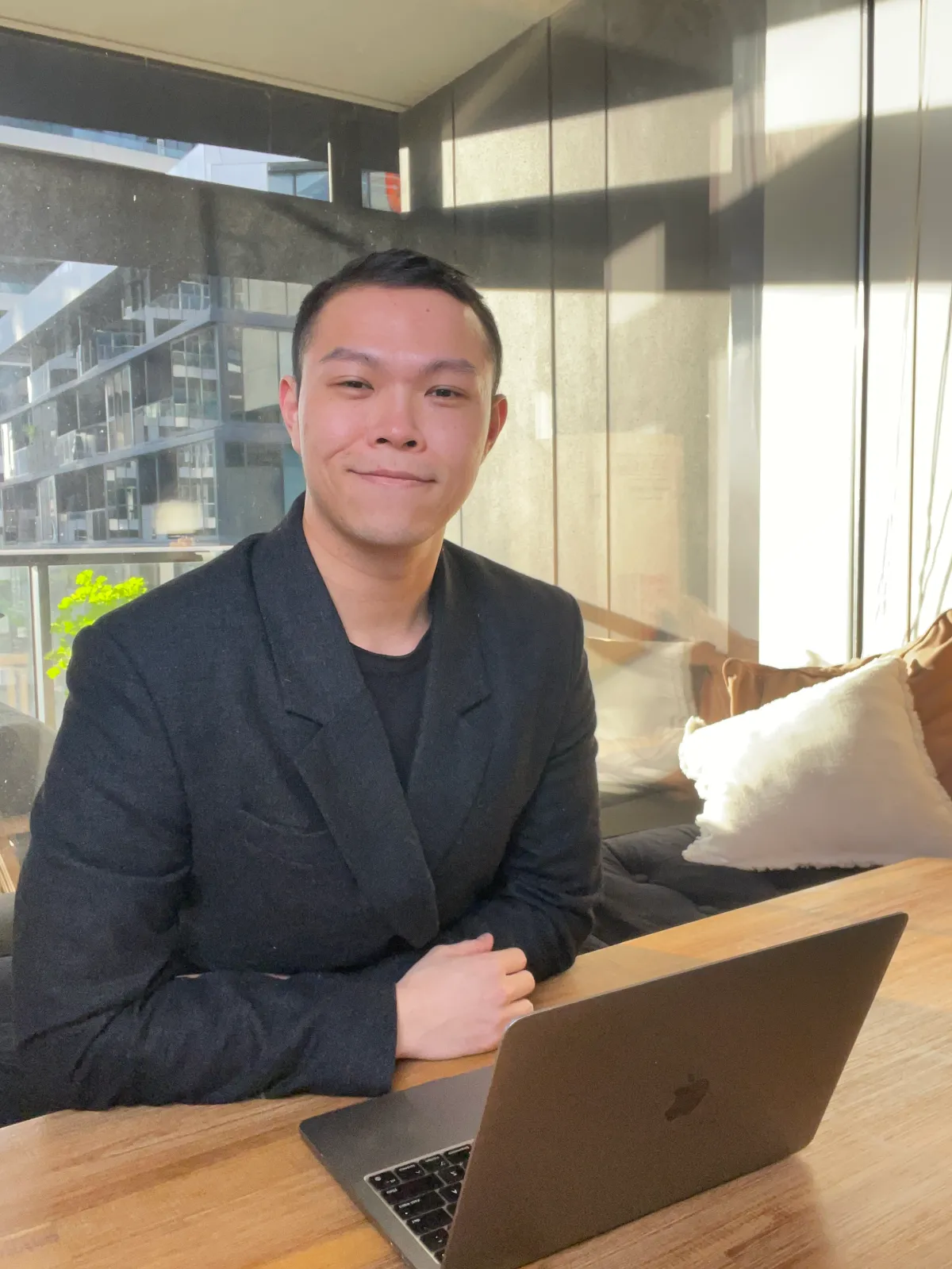 Malcolm Tang - binge eating dietitian, eating disorder dietitian, help you to stop binge eating emotional eating and overeating. Melbourne, Australia