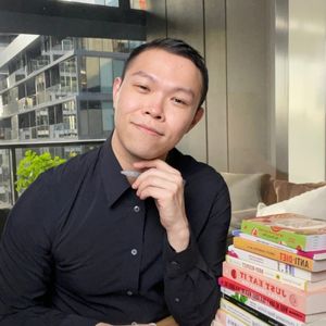 Malcolm is a non-diet binge eating dietitian