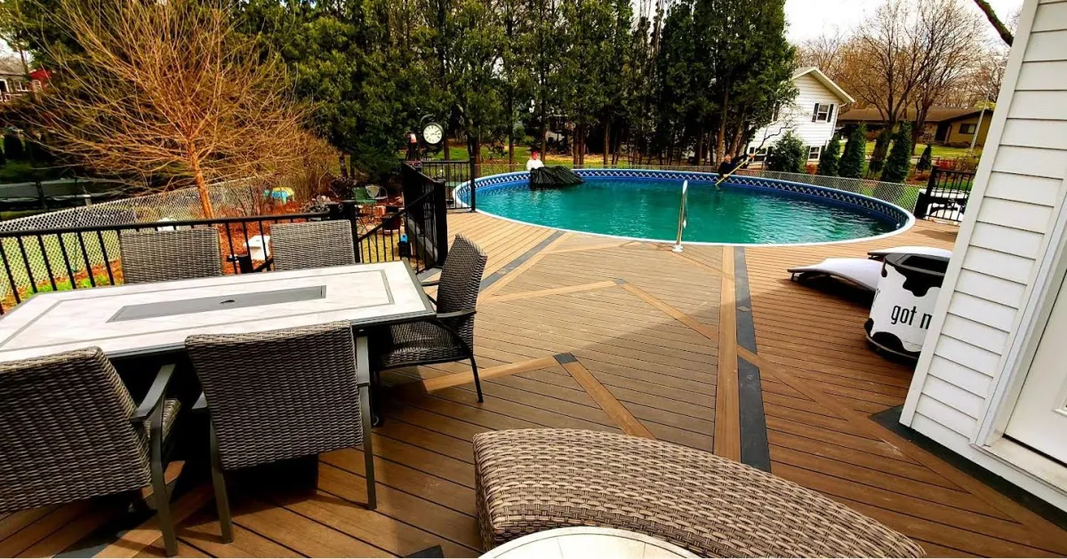 Stunning deck with breathtaking views - a perfect outdoor retreat for relaxation and entertainment.