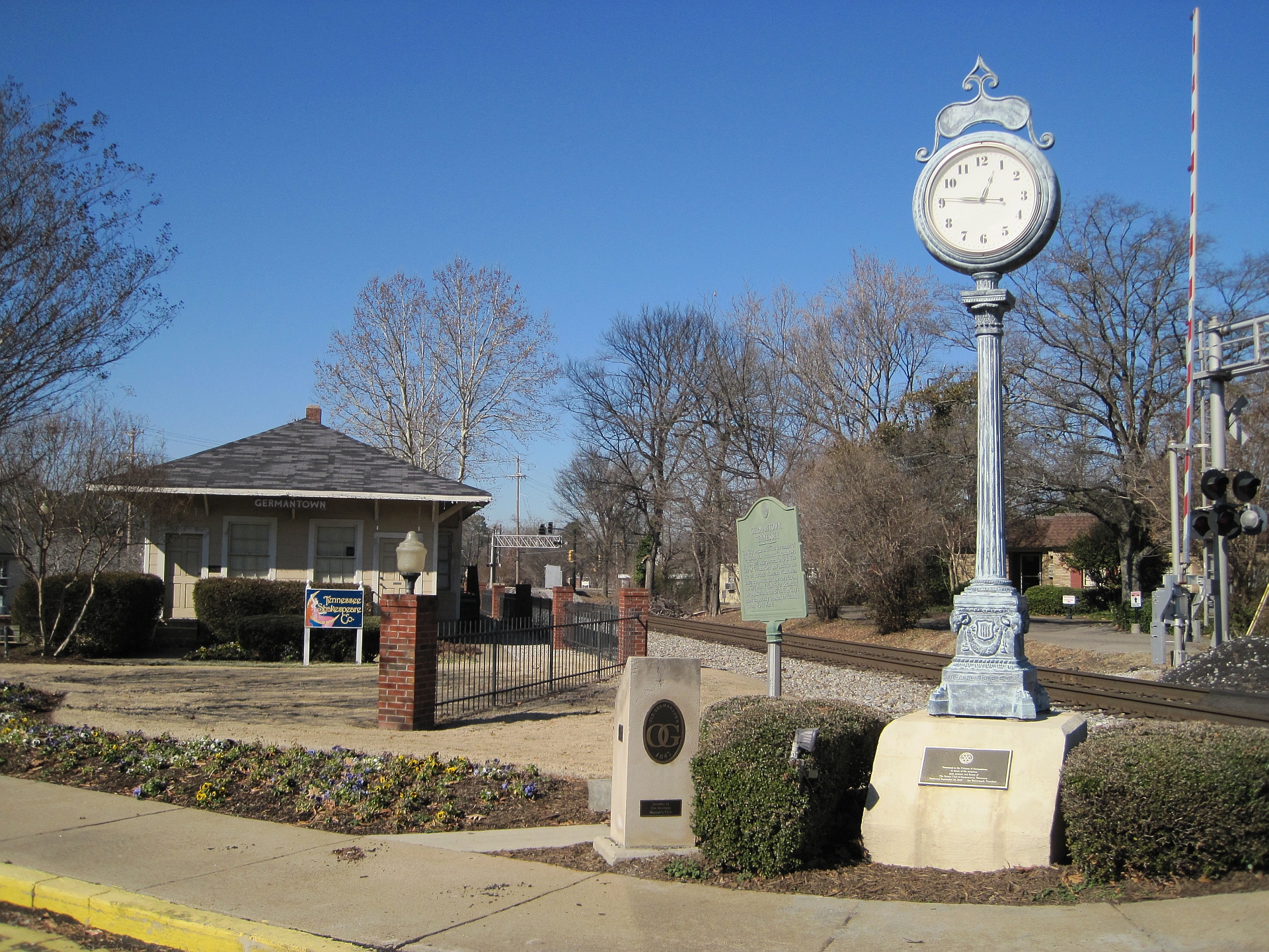 Oakland Tennessee welcome sign near Fayette County