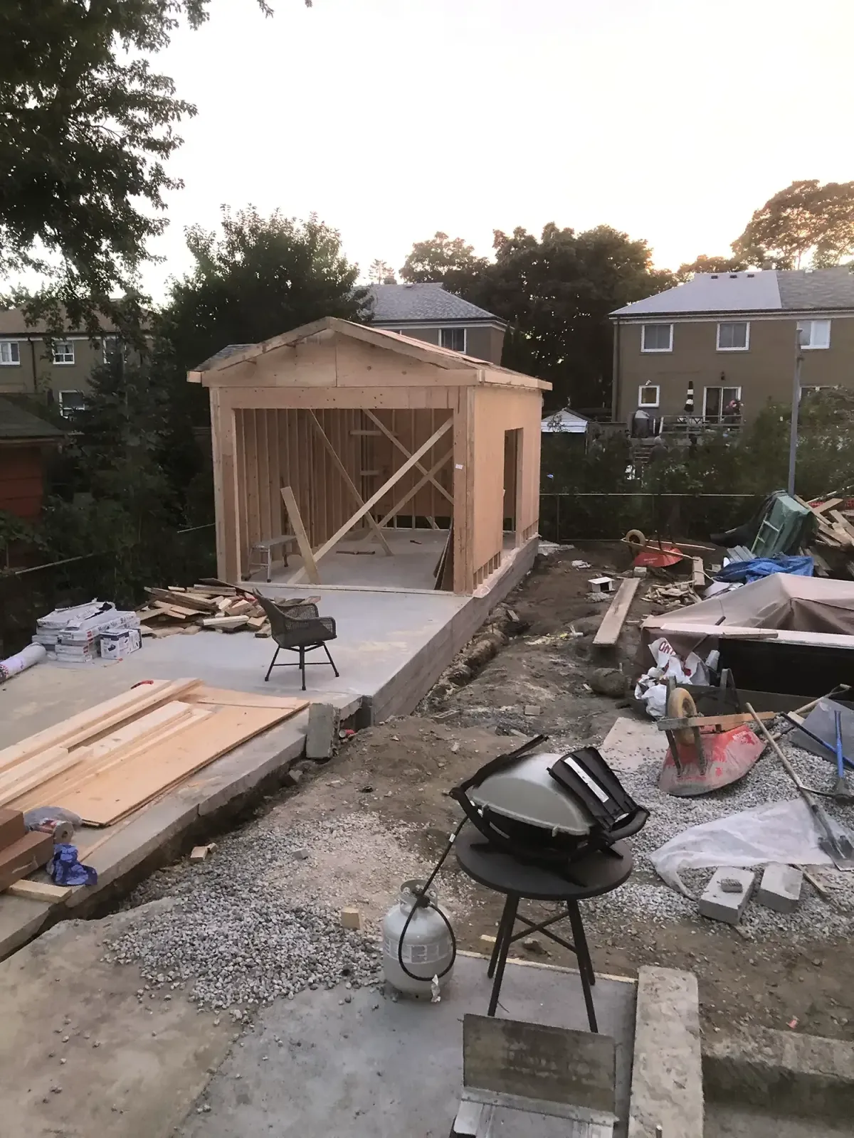 shed contractor services in Toronto,  Roncesvales, High Park and Etobicoke by Build 4 Outdoors