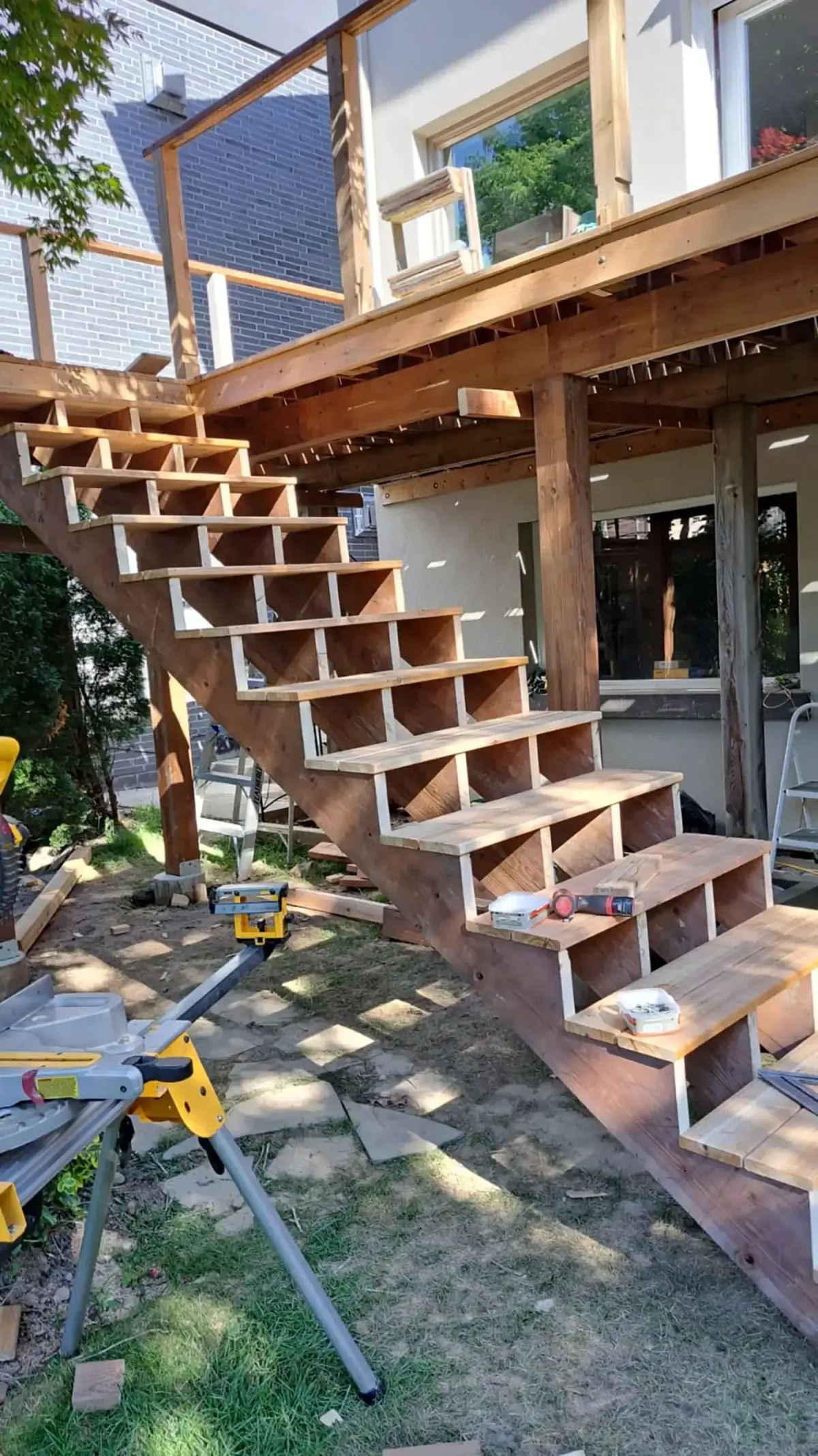 DeckBuilding Contractor in Toronto | Build 4 Outdoors