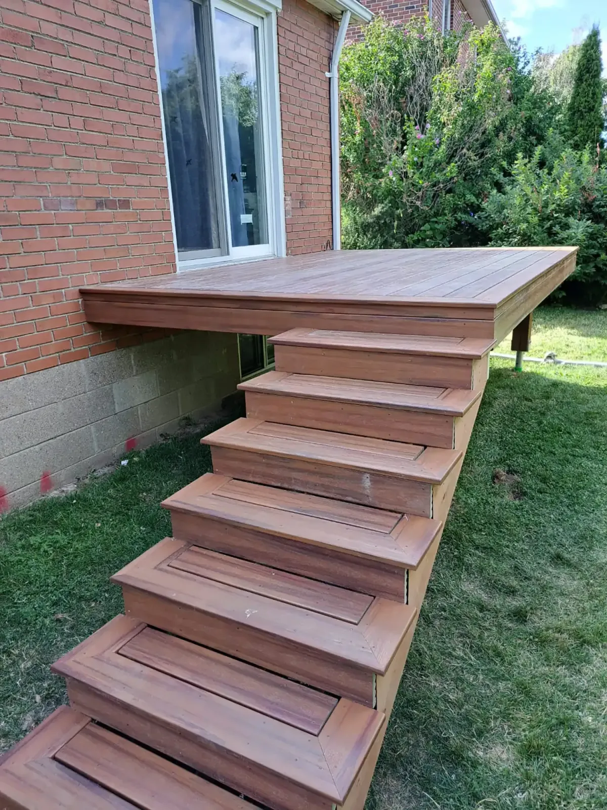 deck  contractor services in  Etobicoke  by Build 4 Outdoors