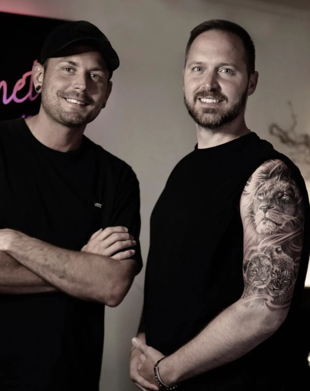 red white and black no smoking sign