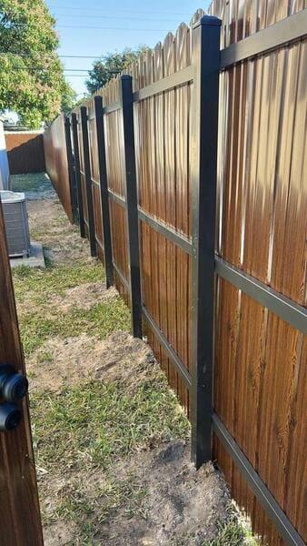 {{ custom_values.service_1 }} in {{custom_values.biz_area_1})