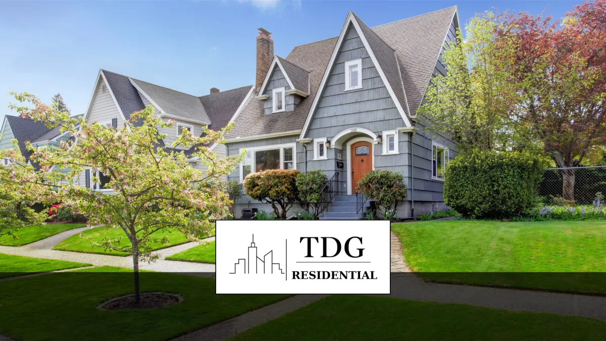 Summer Curb Appeal Ideas advice for Rochester MI buyers and sellers
