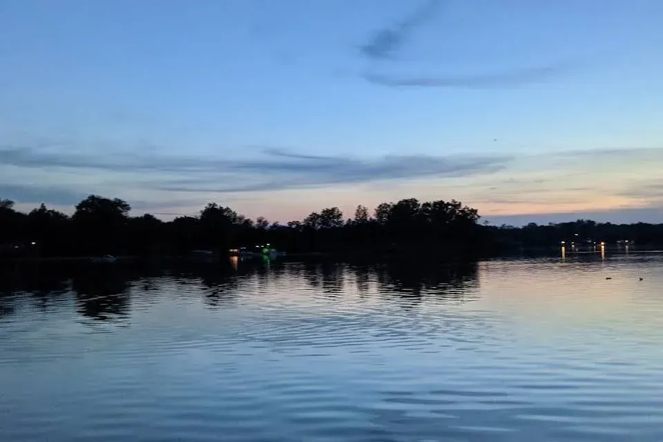 Neighborhood Spotlight: Crescent Lake Country Club