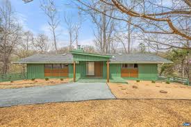 Charlottesville Concrete builds and installs Patio