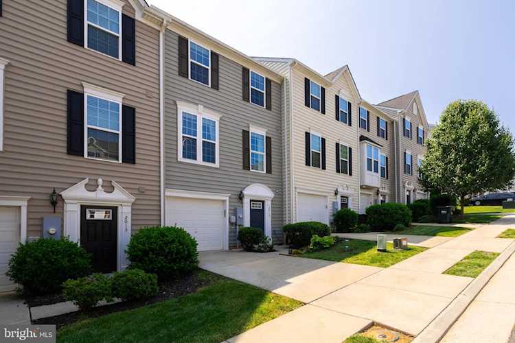 Charlottesville Concrete builds and installs Driveway