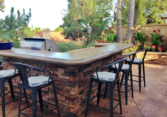 Mission Viejo Concrete builds and installs Patio