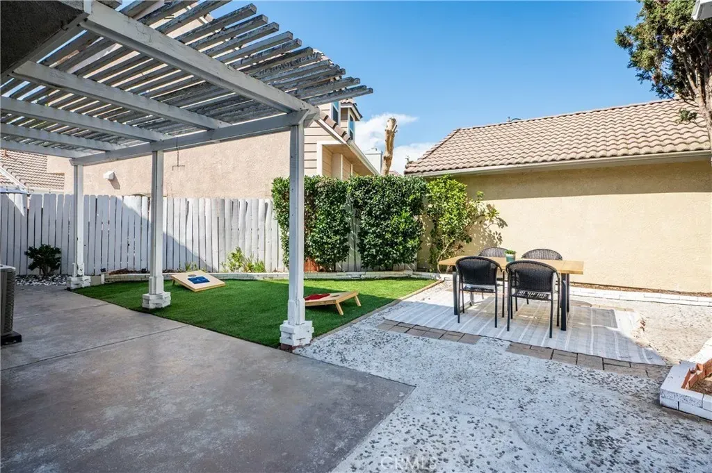 Mission Viejo Concrete builds and installs Patio
