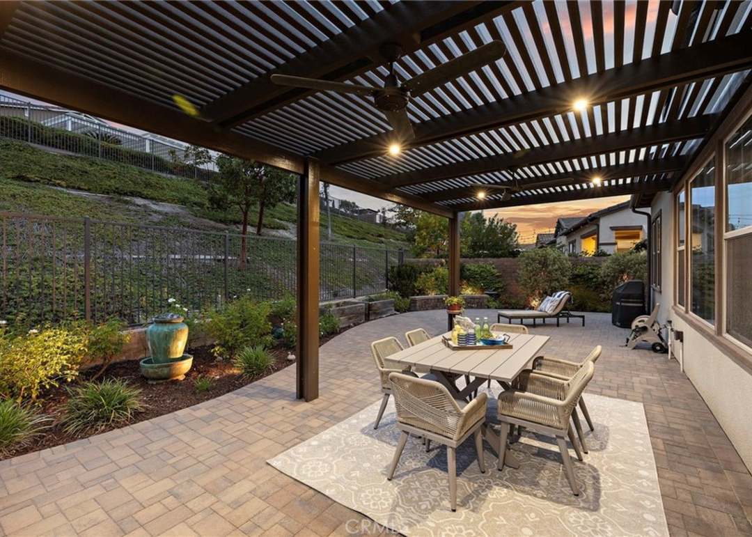 Mission Viejo Concrete builds and installs Patio