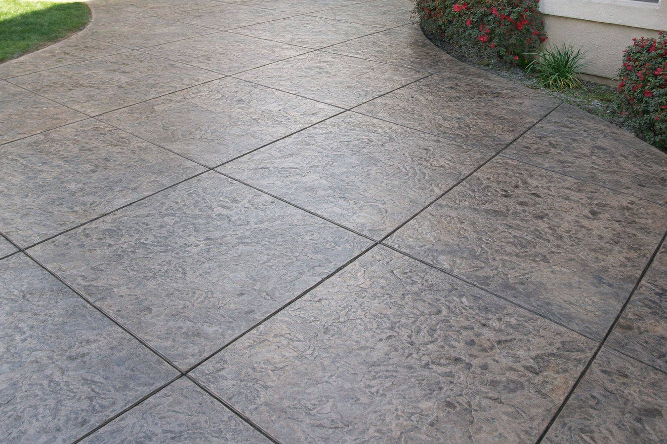 Mission Viejo Concrete builds and installs Slab
