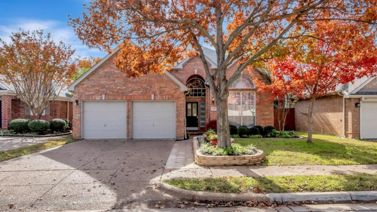 Bedford Concrete builds and installs driveway