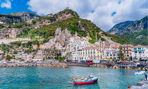 Dubrovnik, Croatia (Walled City & Marina): Explore Dubrovnik’s iconic walled Old Town and turquoise Adriatic coastline, a Mediterranean gem rich in history and beauty.