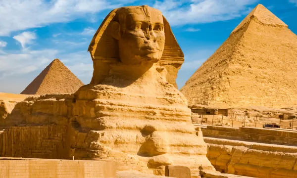 See the Great Sphinx and Pyramids of Giza in Egypt – a must-visit highlight on your Middle East luxury cruise with Sassy Luxury Cruises.