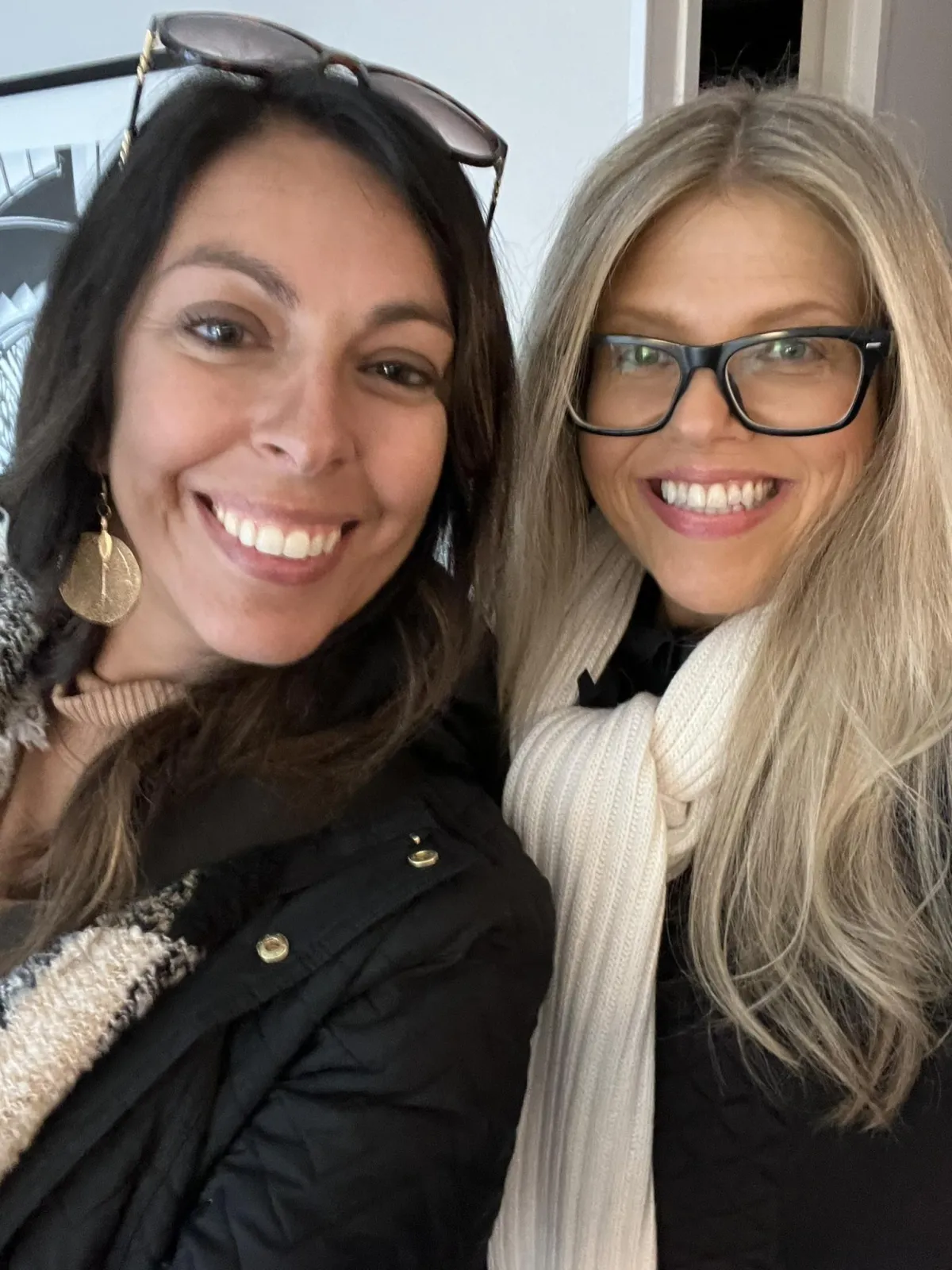 Lauren and Angelika smiling doing consulting on the get set plan