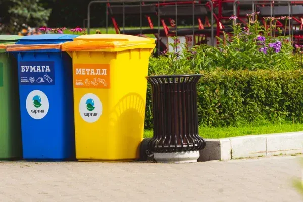 The Importance of Sanitizing Your Trash Cans in Loveland, OH