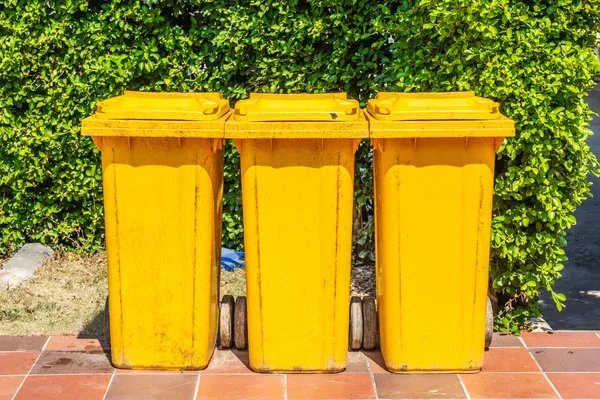 Dirty Trash Cans? Here’s Why Loveland, OH Residents Should Get Them Cleaned