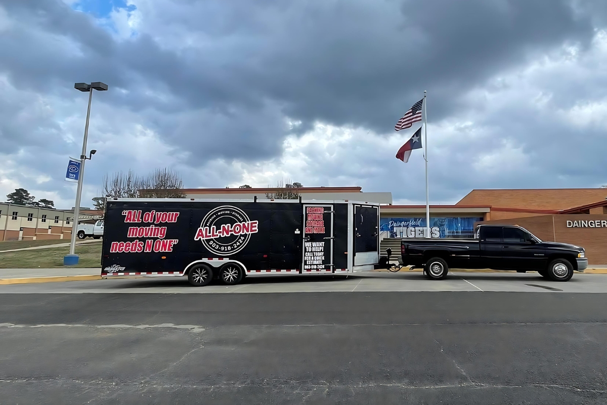 Movers in Longview