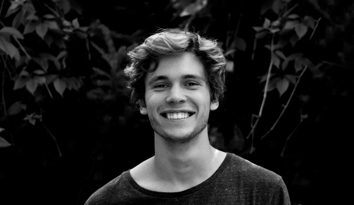 Smiling young man – Symptoms of Low Testosterone (Low T) include fatigue, low libido, weight gain, erectile dysfunction, and mood changes. Take the Male Hormone Assessment at Hormone Treatment Centers in Overland Park, KS.