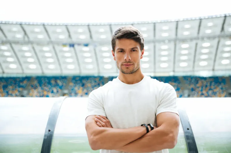 Overland Park athlete representing improved strength and recovery through CJC-1295 and Ipamorelin performance peptide therapy at Hormone Treatment Centers in Kansas.