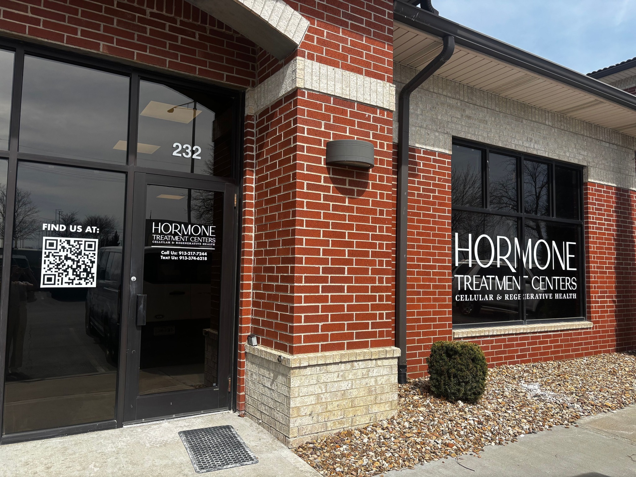 Hormone Treatment Centers Lee's Summit Clinic providing hormone optimization, weight loss, cellular health, and regenerative medicine services in Lee's Summit, MO