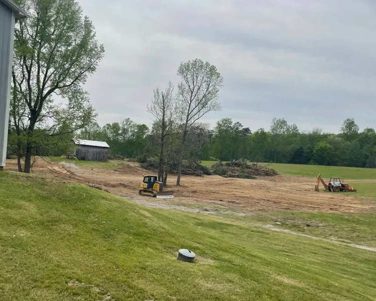 Excavation & Septic near Knox, Anderson, Loudon, Blount, Cumberland, Putnam, Roane, Morgan, Rhea, Monroe, Hamilton, Bradley, Sevier, Jefferson and McMinn counties