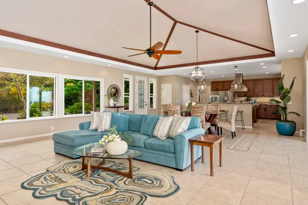 What Are HOA Costs in Waikoloa and Mauna Lani for Second Homes?