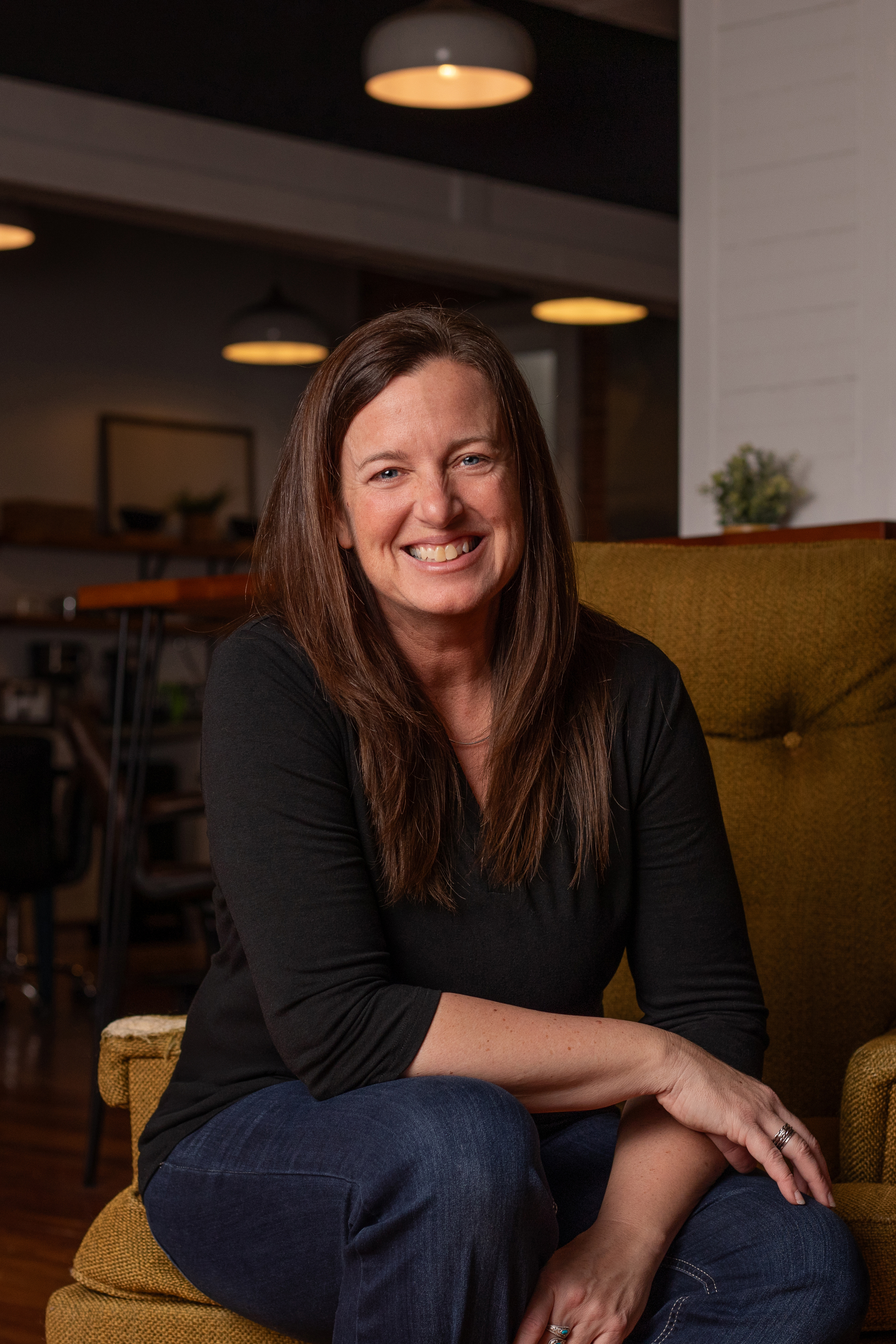 Business portrait of female boutique portrait photographer in llinois