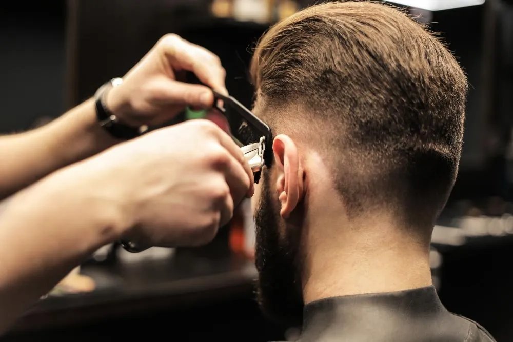 Corte de cabello para hombres en Rivas