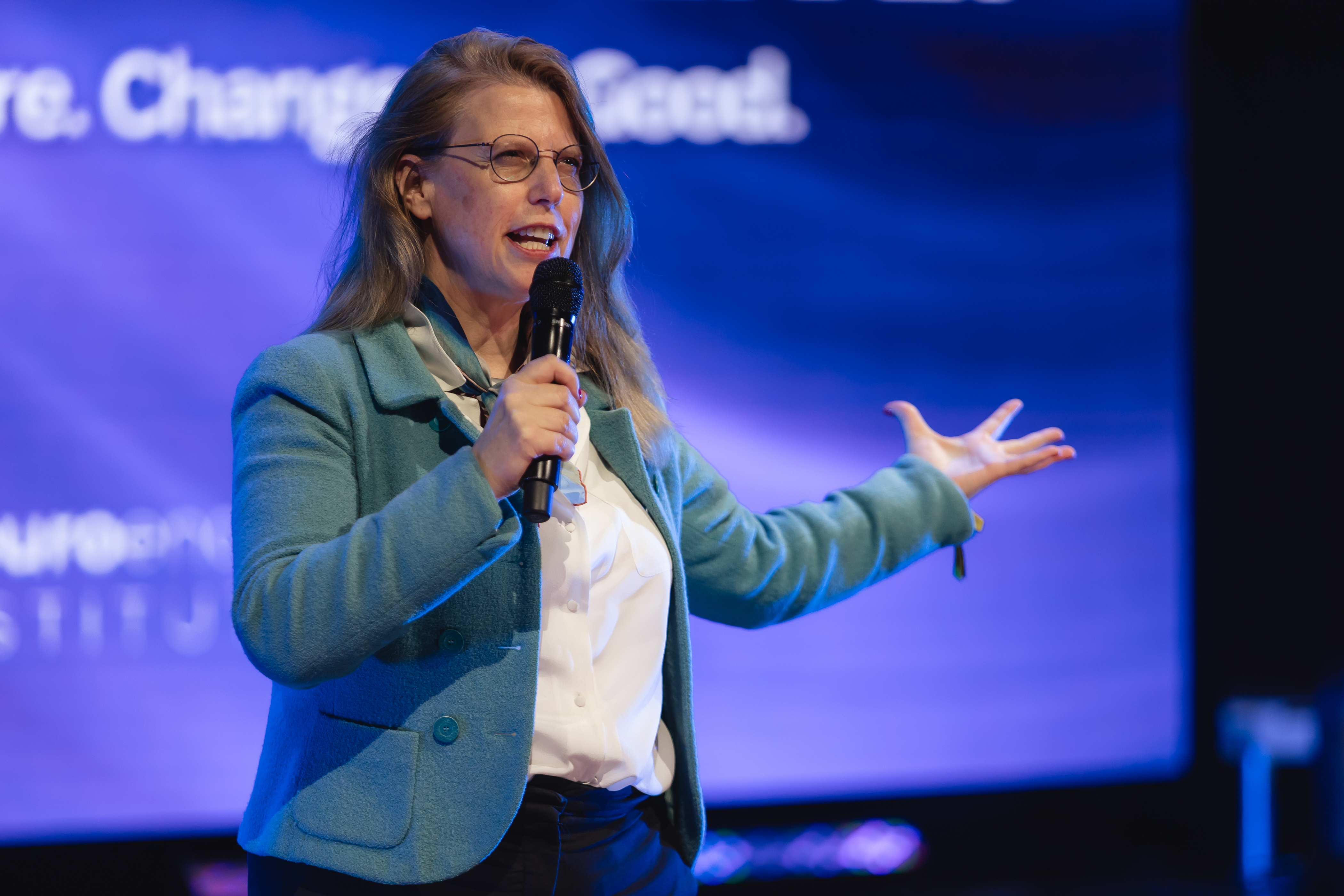 Portrait of Dr. Isla Mercer, neuroperformance coach