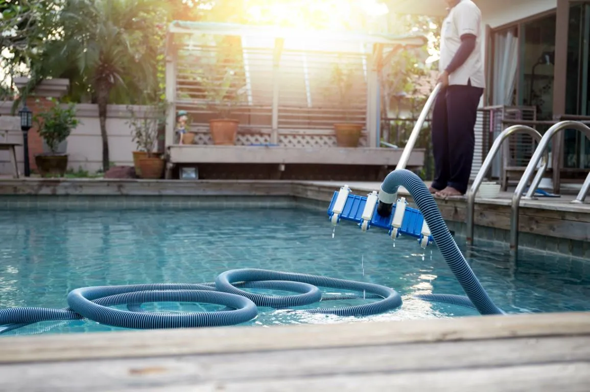 Pool installation, Hamilton ON