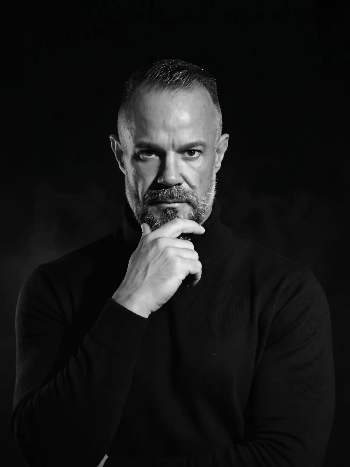 Portrait of Brad Jeffery with crossed arms