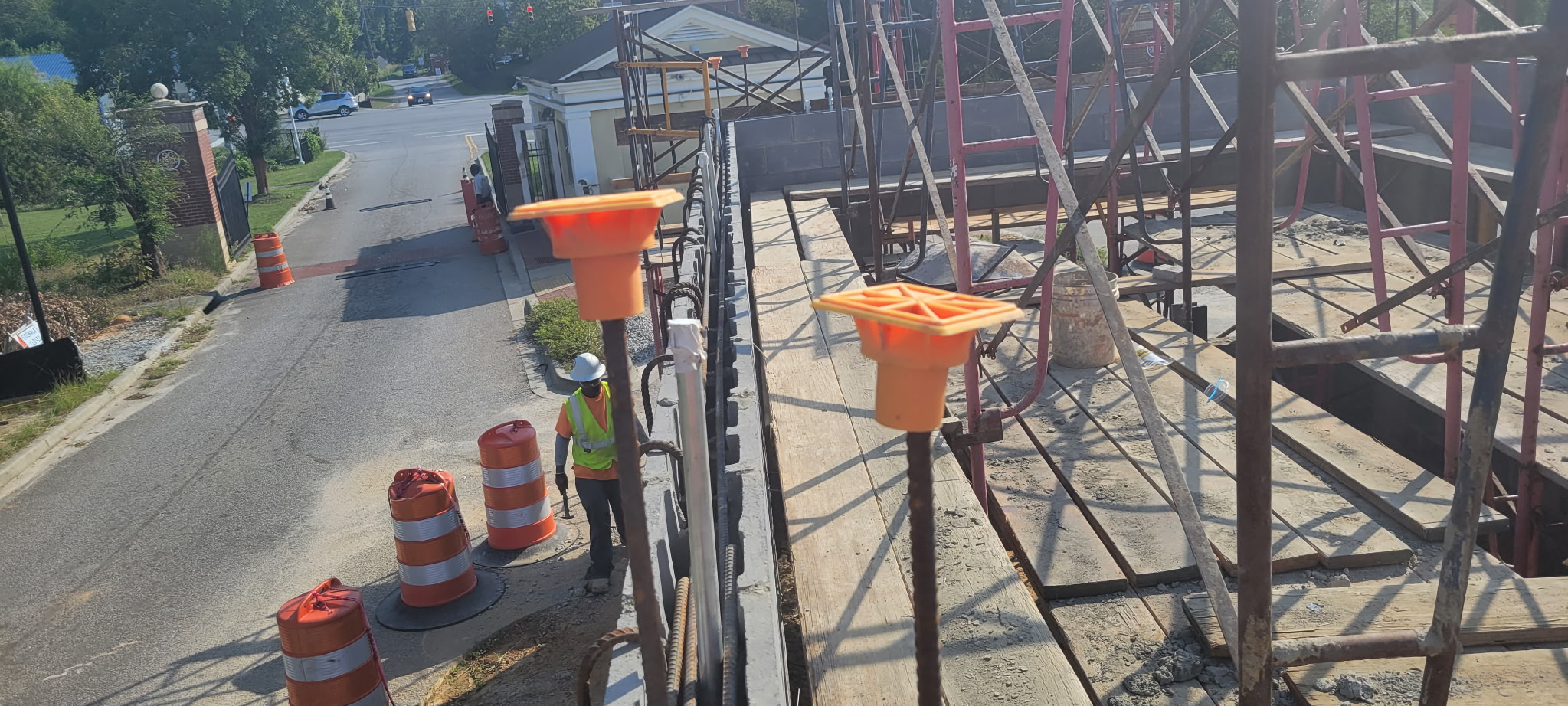 {{ custom_values.service_1 }} in {{custom_values.biz_area_1})