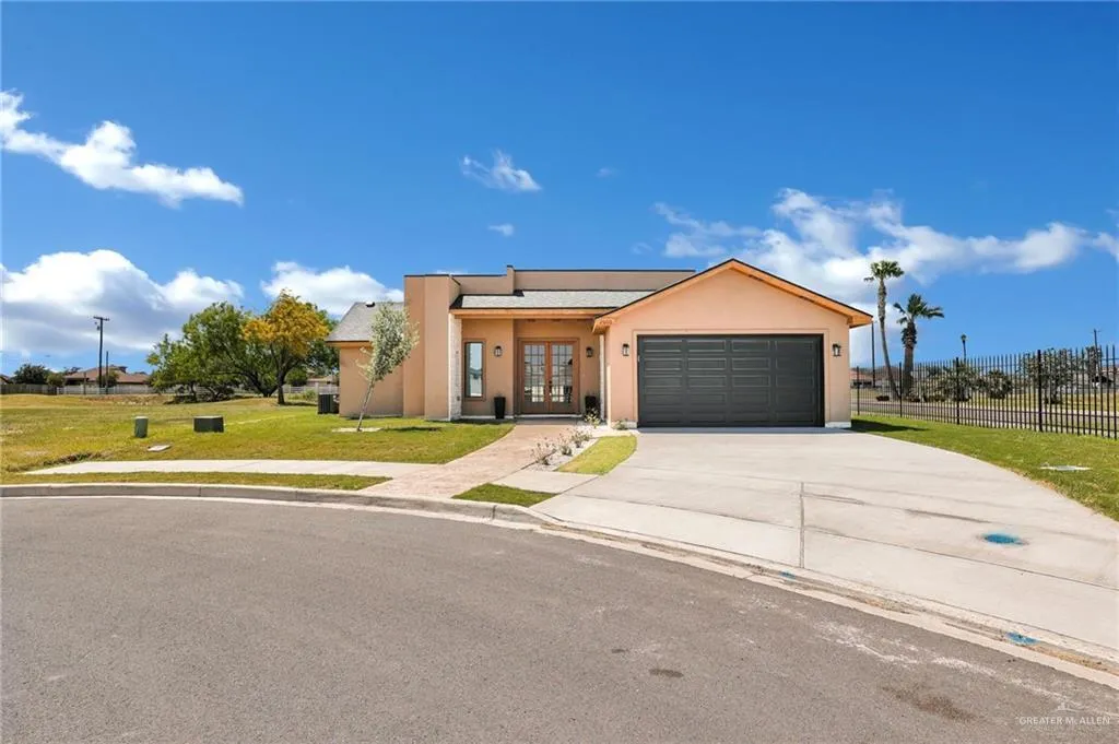 Edinburg Concrete builds and installs Driveway