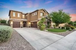 Gilbert builds and installs drivway