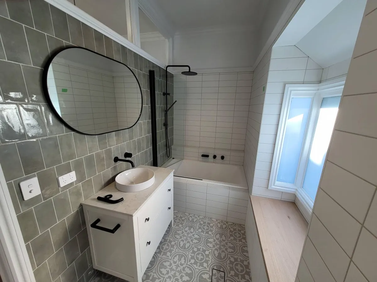 Installing a new sink tap and shower head in Brisbane