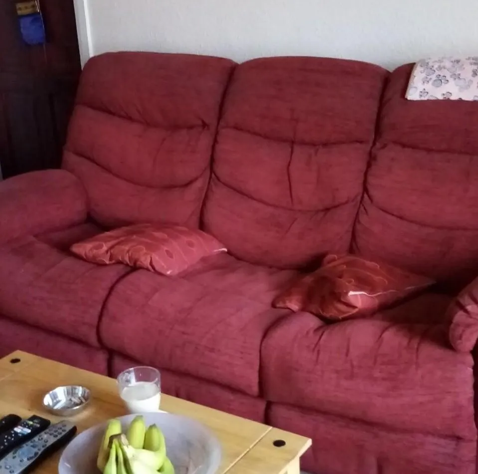 Same-day sofa collection service in Huddersfield – Junk Jobs clearance team