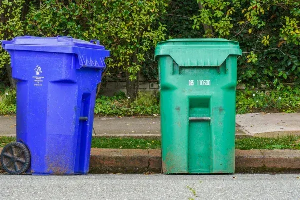 Eco-Friendly Trash Can Cleaning Solutions in Lake Choctaw, OH | Sudz Up Bin Cleaners