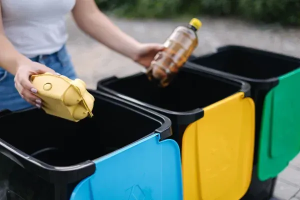 Why Businesses Need Trash Can Cleaning Services in South Charleston, OH
