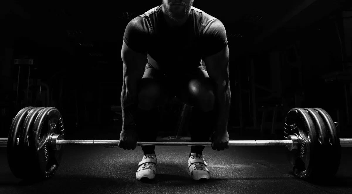 Picture athlete deadlifting