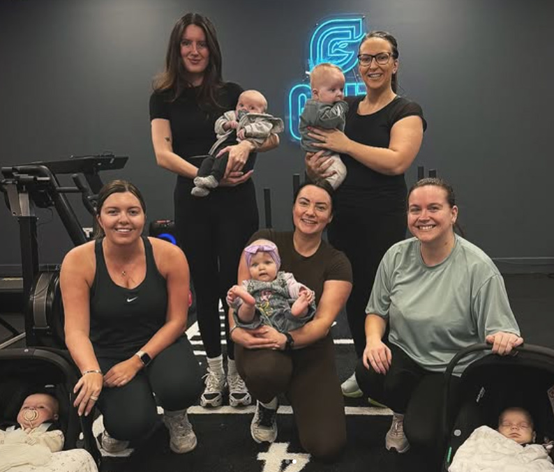 Image: mums and babies in the studio