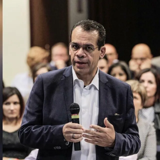 Capire in 45 minuti come funziona l’opportunità Atomy: struttura, requisiti e primi passi concreti per decidere con chiarezza se intraprendere il percorso.