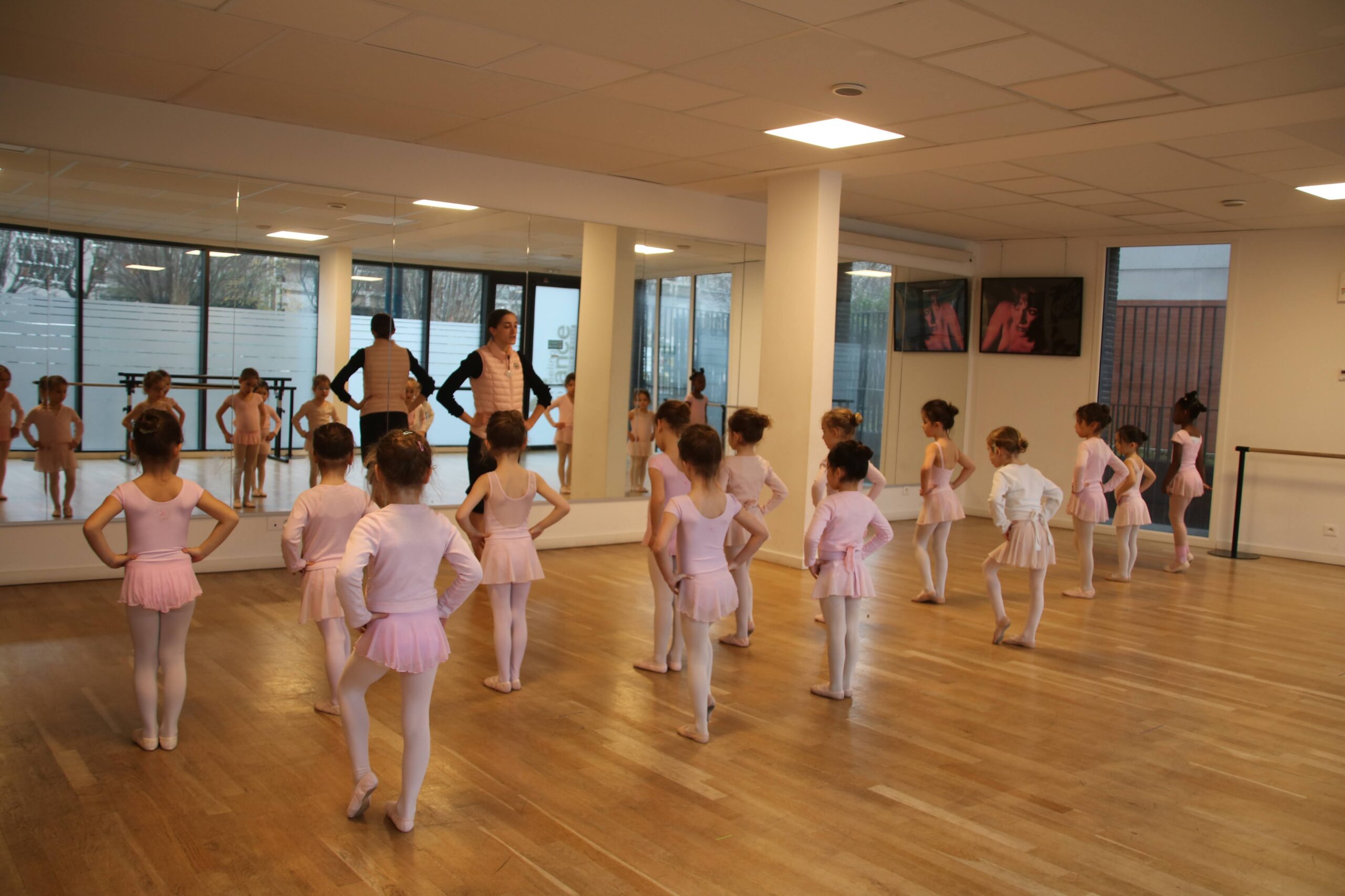 Formation en danse de caractère : transmettre un art vivant