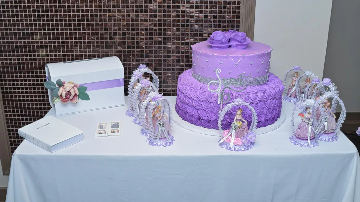 Cake at event pictures 